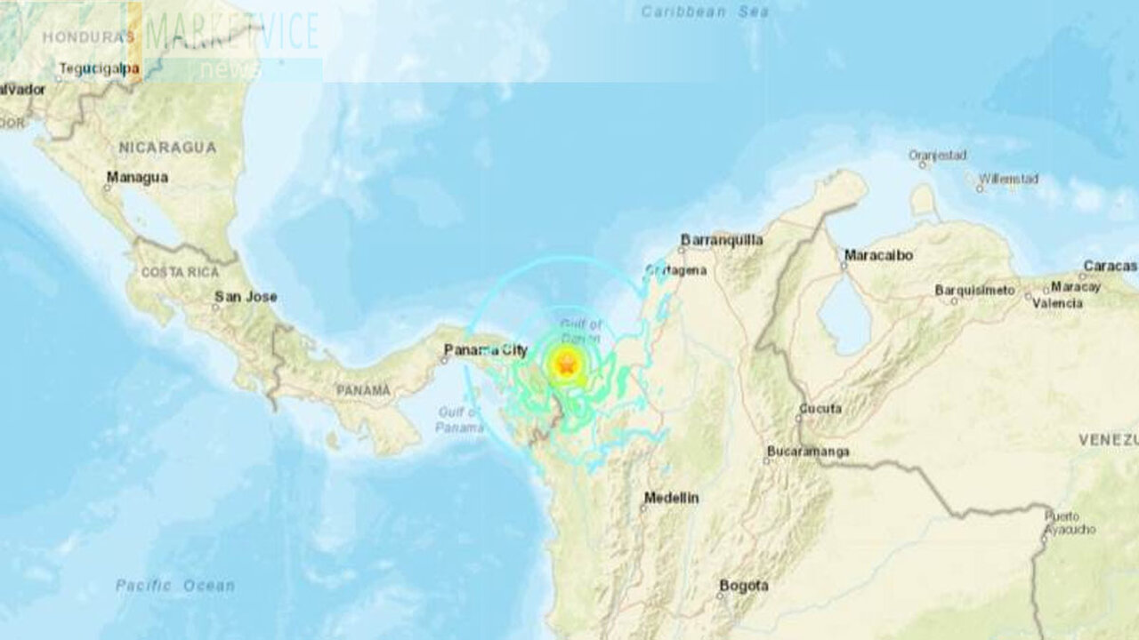 A 6.6-magnitude earthquake occurs near the Colombian and Panamanian borders