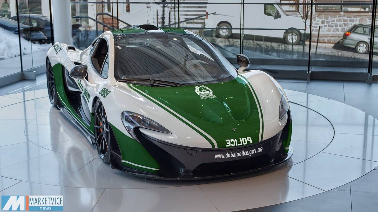 Dubai Police Evaluate Fleet with New McLaren Artura Supercar